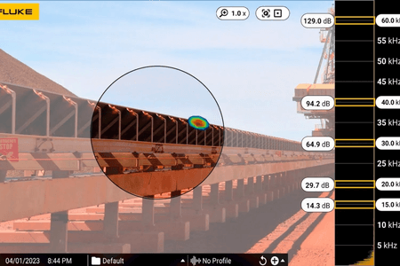Odhalení mechanické závady pomocí akustické kamery Fluke ii9xx